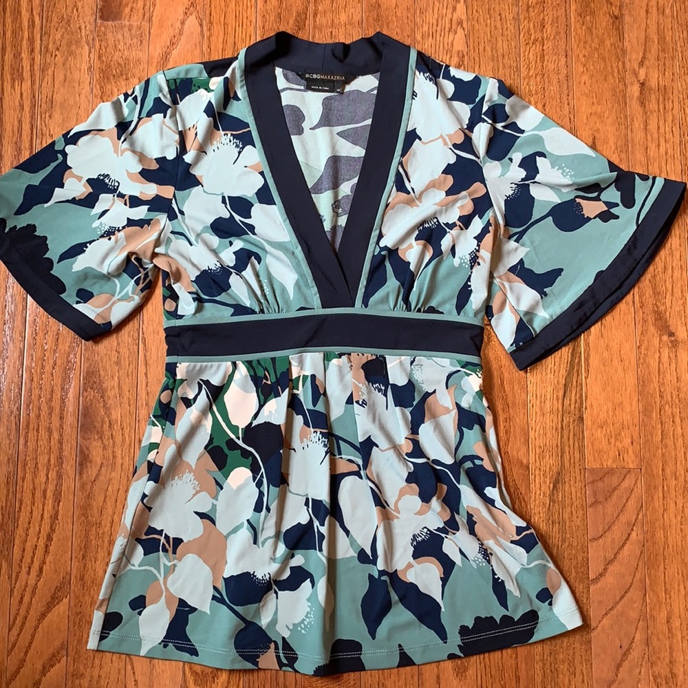 Vintage BCBG Maxazria top xs